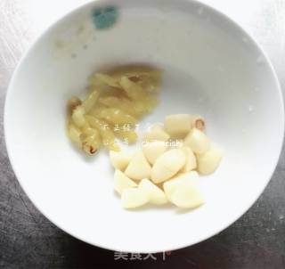 茶树菇炒肉的做法步骤：3
