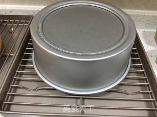 六寸圆形戚风蛋糕的做法步骤：17