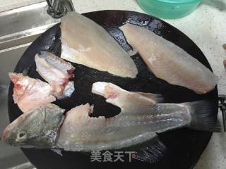 松子鱼的做法步骤：2
