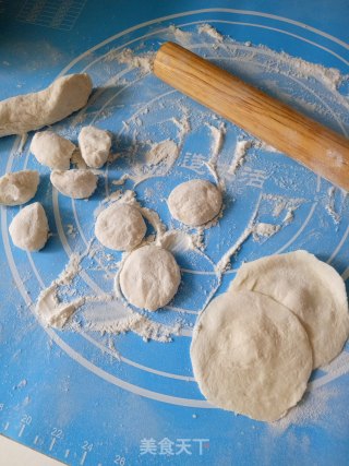 冰花煎饺（香菇猪肉馅）的做法步骤：8