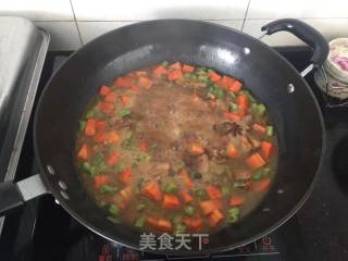 鸡腿彩蔬焖饭的做法步骤：10