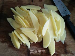 葱香土豆片滑肉的做法步骤：1