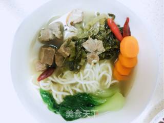 老坛酸菜牛肉面的做法步骤：8