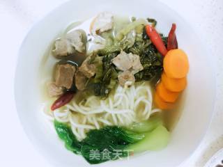 老坛酸菜牛肉面的做法步骤：9