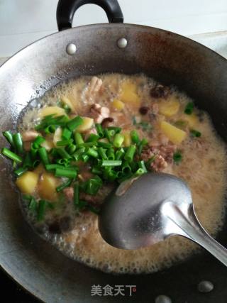土豆烧鸡块的做法步骤：12