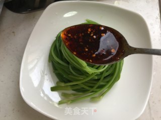 凉拌蒜苔的做法步骤：7