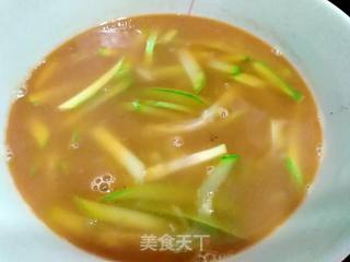 虾脑油西葫芦汤面的做法步骤：7