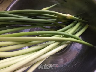 蒜苔炒腊肉的做法步骤：1