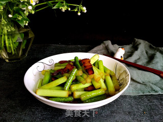 蒜苔炒腊肉的做法步骤：11