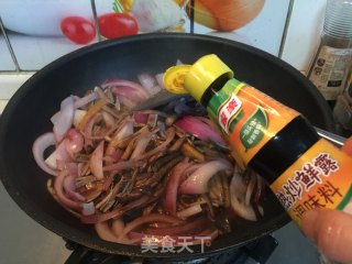 洋葱炒鳝丝的做法步骤：7