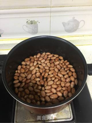 卤水花生 夜市最火下酒菜的做法步骤：1