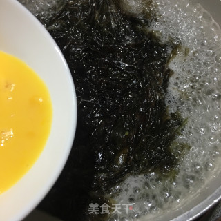 紫菜蛋花汤的做法步骤：6