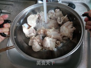 菜干猪骨汤的做法步骤：4