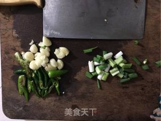 清炒木耳菜的做法步骤：1