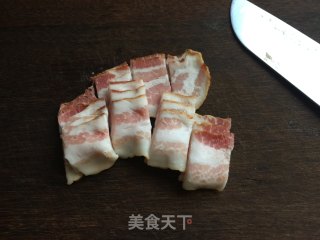 培根炒蚕豆的做法步骤：3