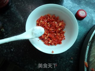 鲜红辣椒拌蒸茄子的做法步骤：5