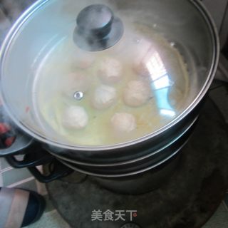 炸胡萝卜鱼肉丸子的做法步骤：4