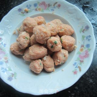 炸胡萝卜鱼肉丸子的做法步骤：5