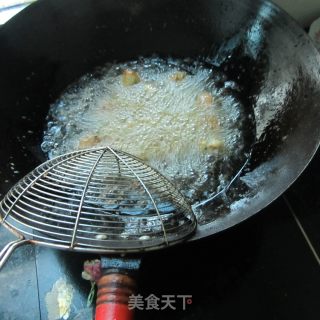炸胡萝卜鱼肉丸子的做法步骤：7