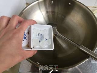 黄豆萝卜煲猪脚的做法步骤：8
