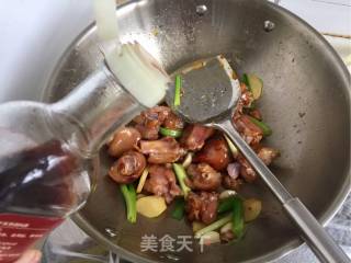 黄豆萝卜煲猪脚的做法步骤：11