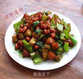果仁酱爆三丁的做法步骤：11