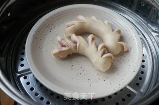 金枪鱼肠酱拌面的做法步骤：4