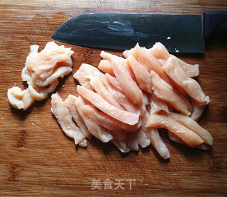 韩式糖醋肉的做法步骤：2