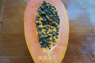 木瓜炖牛奶的做法步骤：1