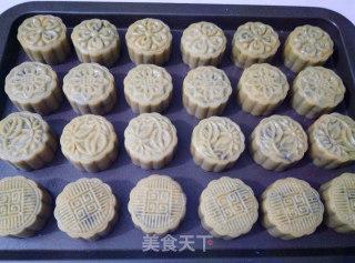 记忆中的红糖五仁月饼的做法步骤：13