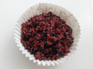 巧克力蔓越莓莲蓉月饼的做法步骤：1