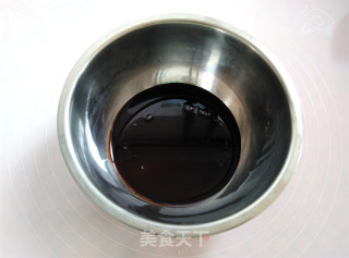 巧克力蔓越莓莲蓉月饼的做法步骤：5
