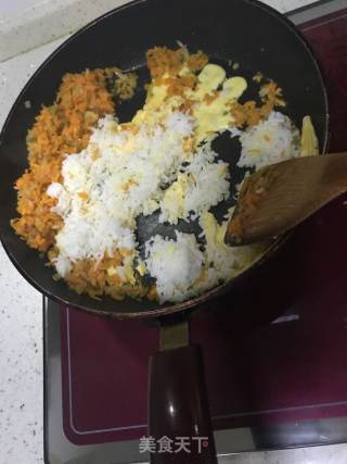 儿童快手营养蛋炒饭的做法步骤：5