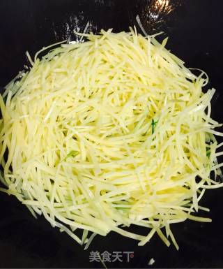 清炒土豆丝的做法步骤：7