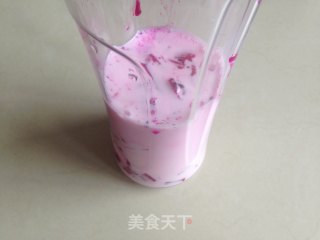 火龙果奶昔的做法步骤：5