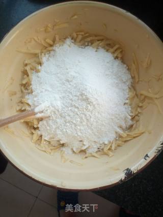土豆饼的做法步骤：3