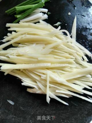 酸辣土豆丝的做法步骤：4