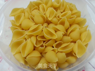 小暑养生｜中式炒贝壳面的做法步骤：1