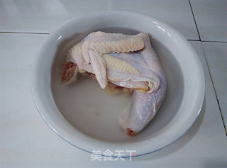淮山煲鸡汤的做法步骤：1