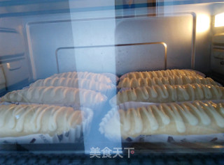 肉松沙拉毛毛虫的做法步骤：10