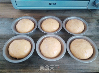 番茄咸肉面包的做法步骤：9