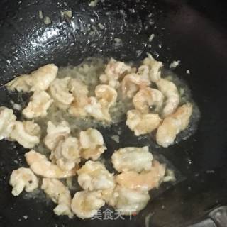 虾仁鲜菇丝瓜汤的做法步骤：6