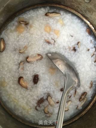 干贝香菇粥的做法步骤：4