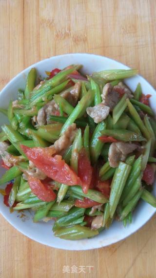 芹菜小炒肉的做法步骤：8