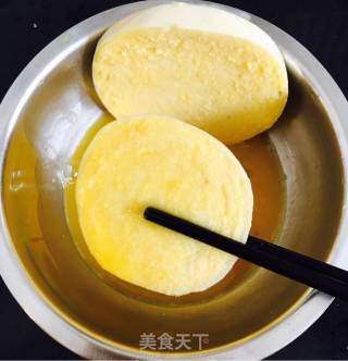 煎馒头片的做法步骤：3