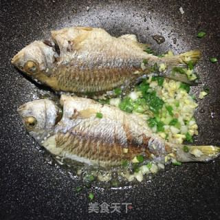 煎黄鳍鲷的做法步骤：5