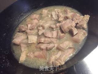 红烧肉的做法步骤：1