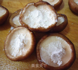 肉馅酿香菇的做法步骤：5