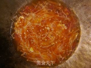 金针菇番茄鸡蛋汤的做法步骤：6
