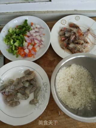 香蒜虾焖饭的做法步骤：1